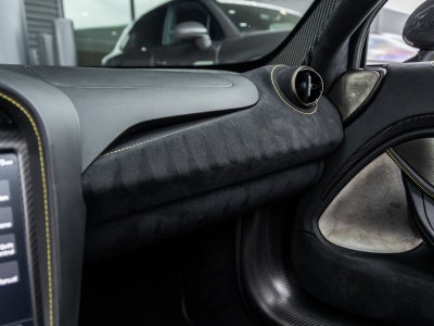 2019 McLaren 720S Base