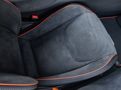 2024 McLaren Artura Base