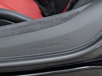 2025 McLaren Artura TechLux