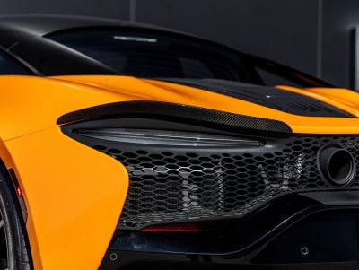 2023 McLaren Artura Base