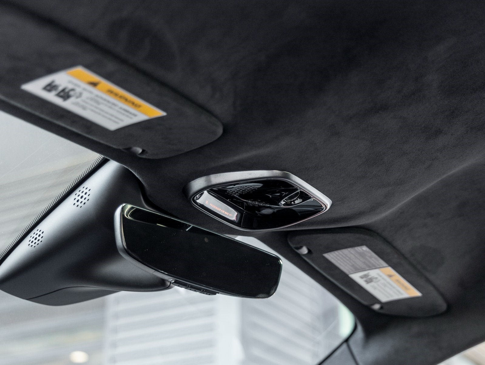 2023 McLaren Artura Base