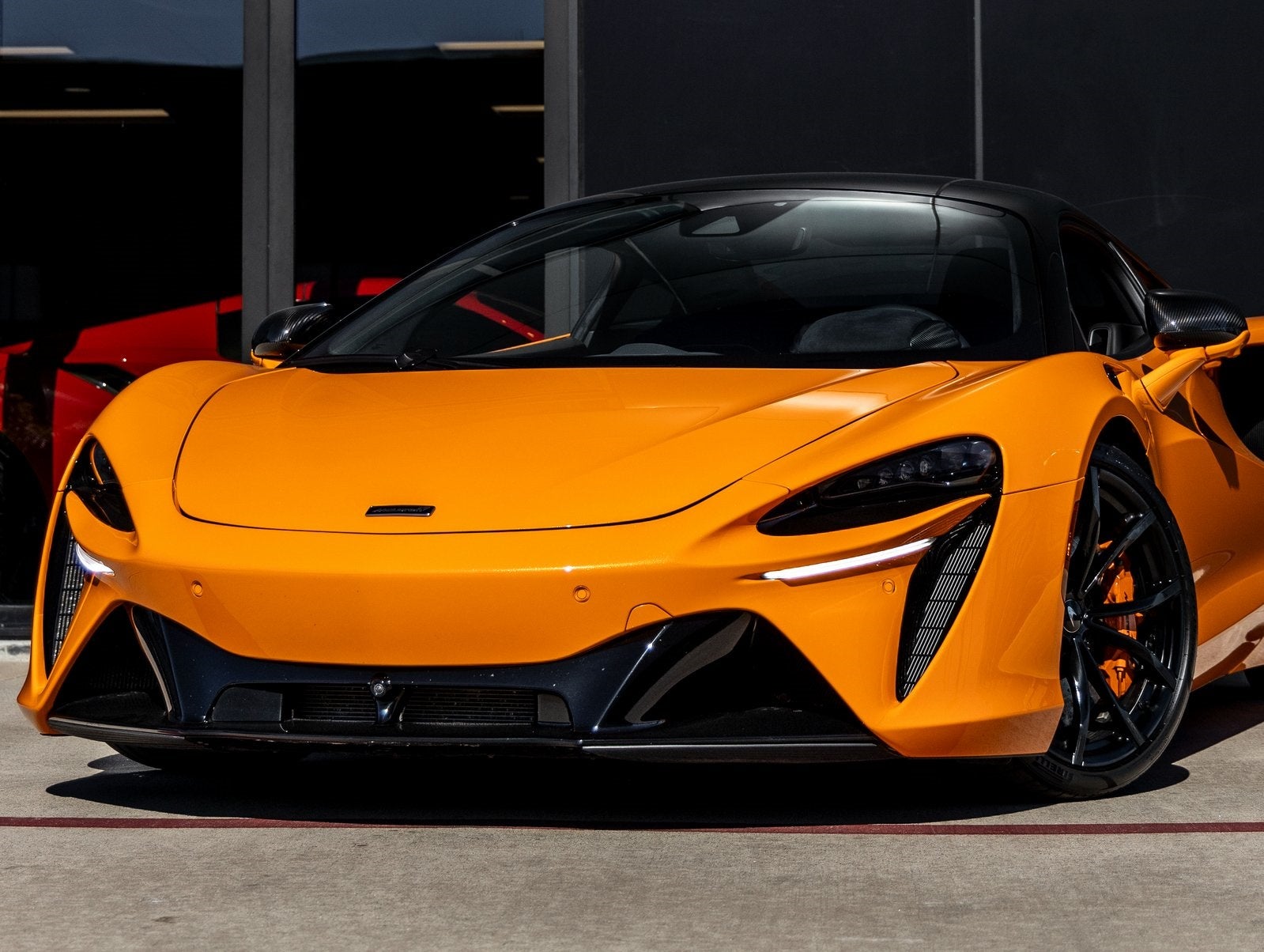 2023 McLaren Artura Base