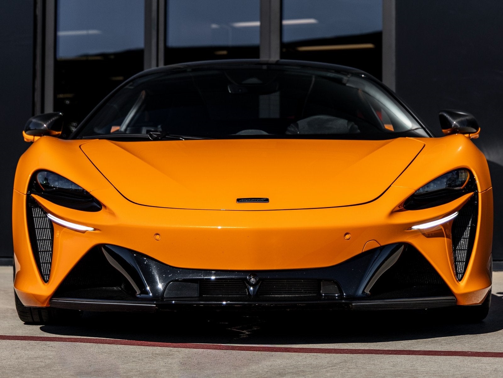 2023 McLaren Artura Base