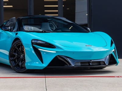 2025 McLaren Artura Base