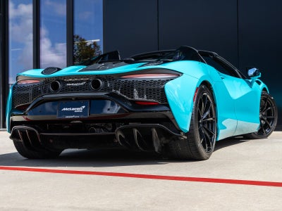 2025 McLaren Artura Base