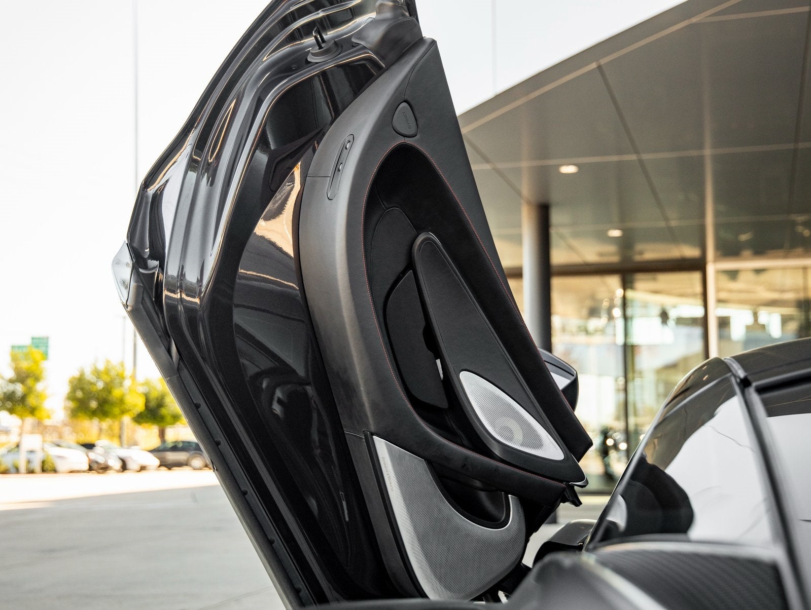 2022 McLaren GT Base