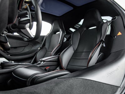 2022 McLaren GT Base