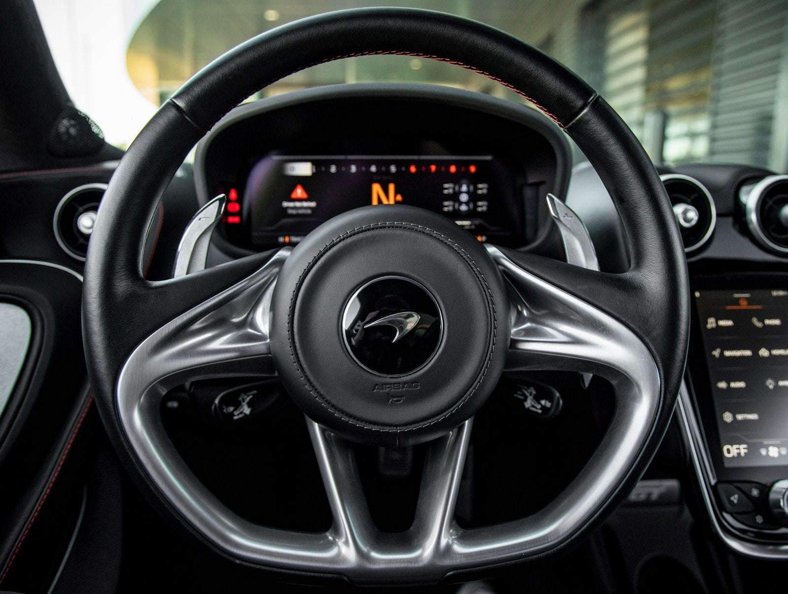 2022 McLaren GT Base