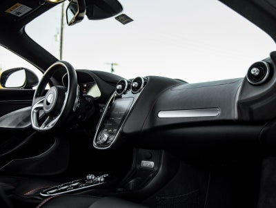 2022 McLaren GT Base