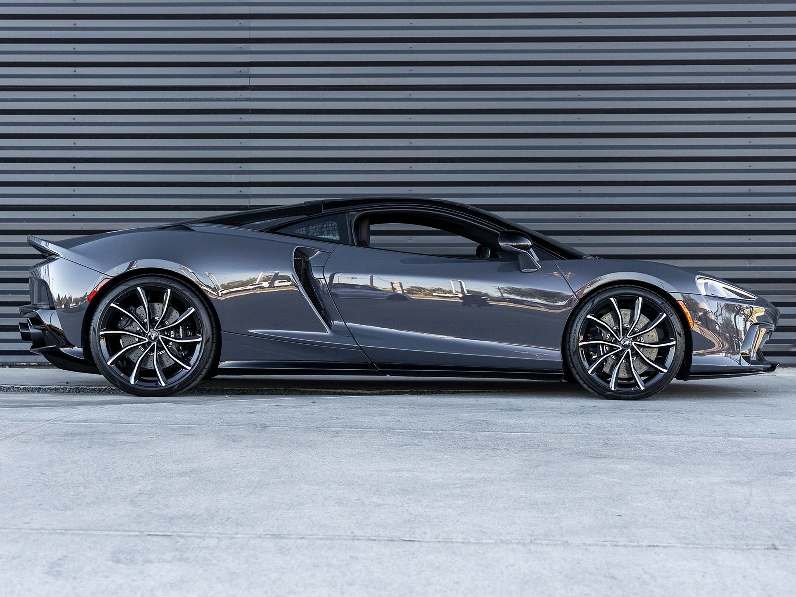 2025 McLaren GTS Base