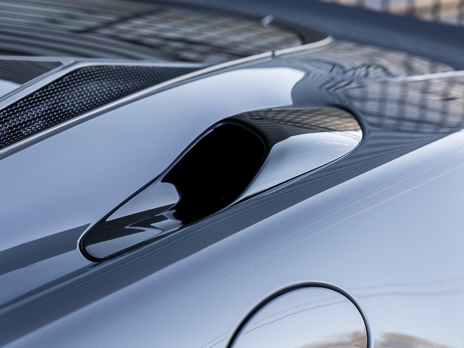 2025 McLaren GTS Base