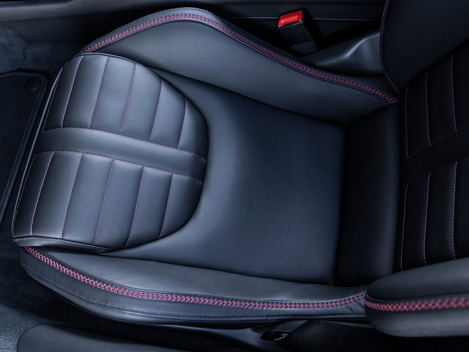 2025 McLaren GTS Base