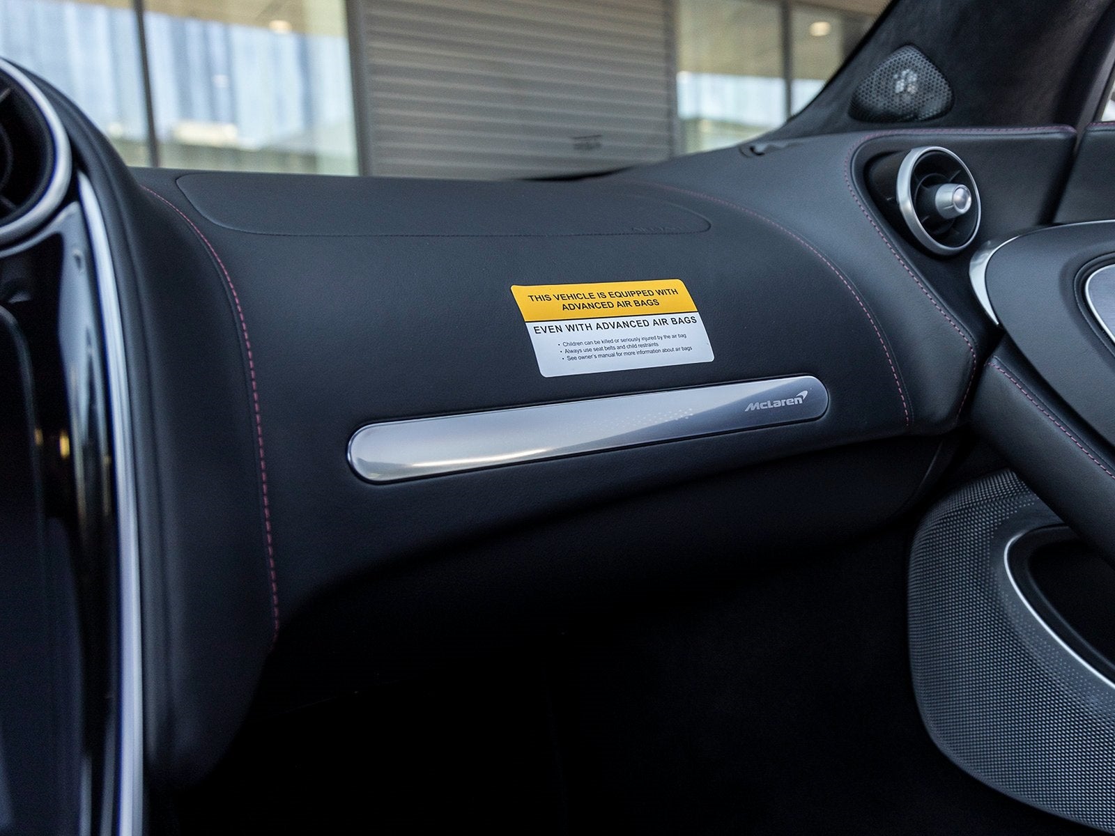 2025 McLaren GTS Base