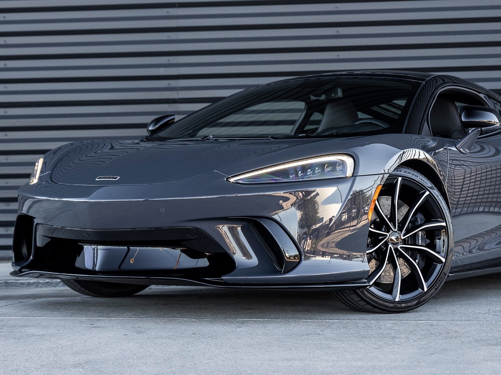 2025 McLaren GTS Base