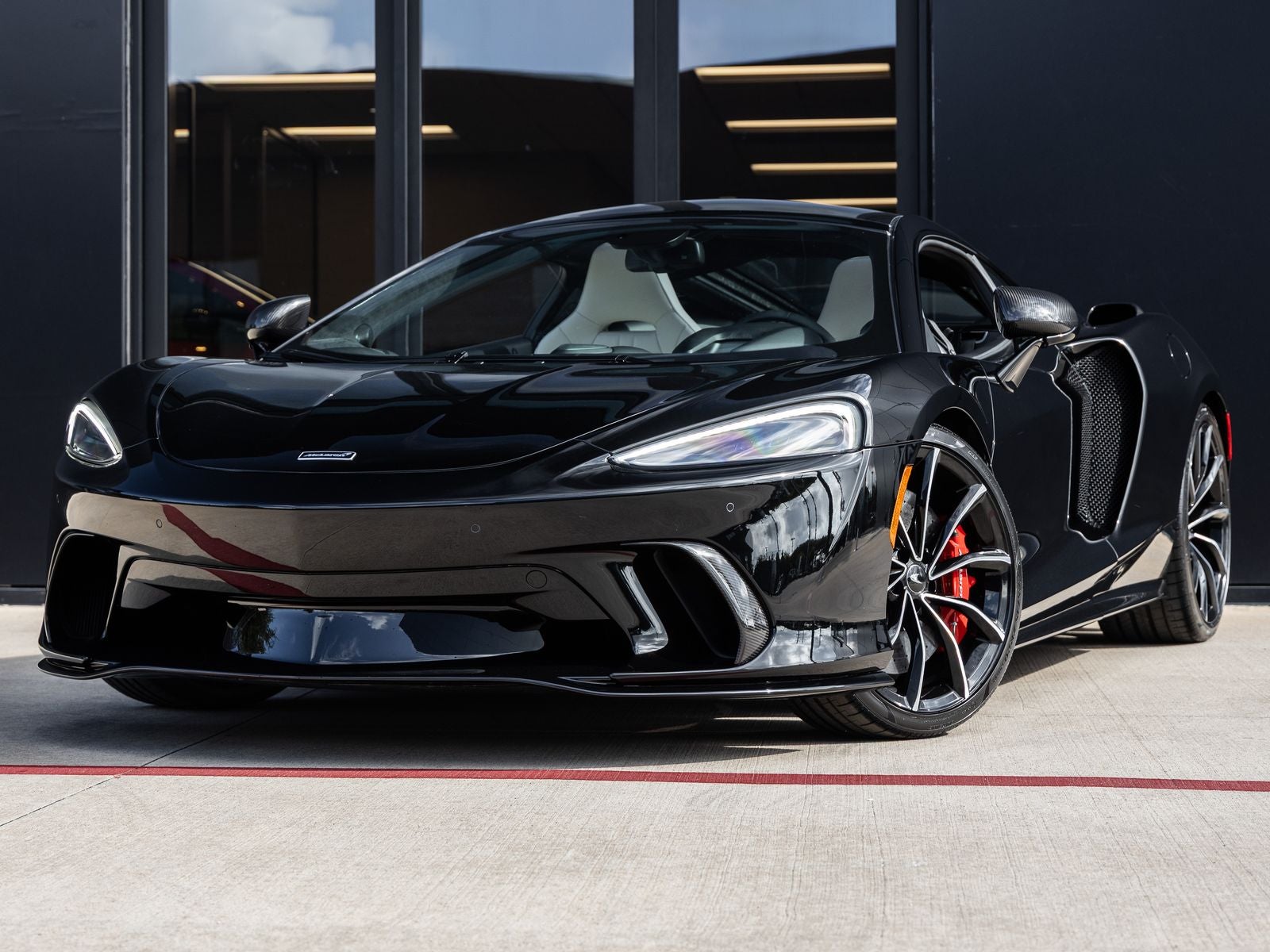 2026 McLaren GTS Base