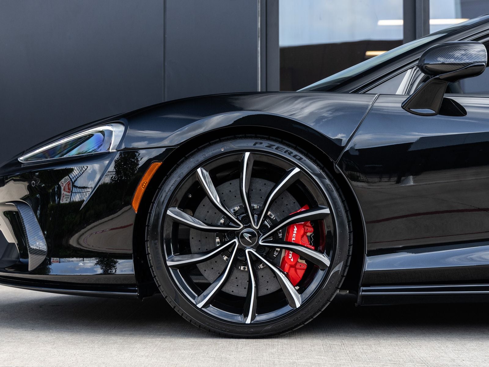 2026 McLaren GTS Base
