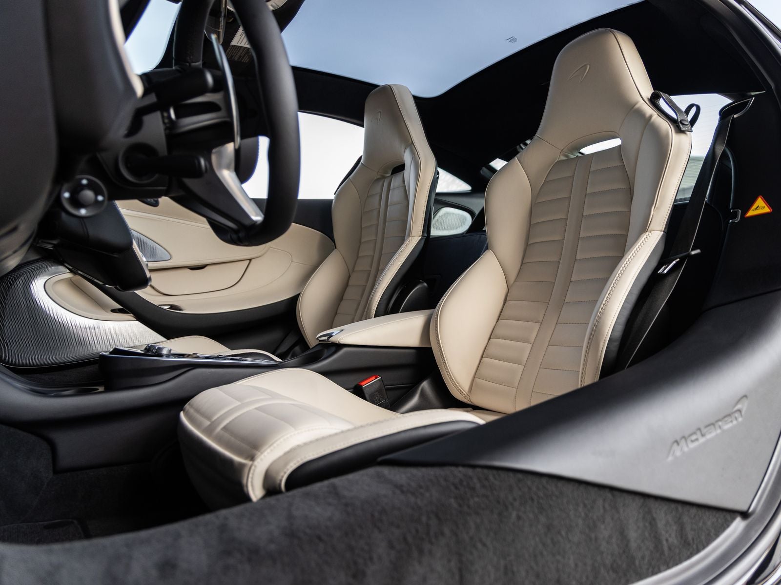 2026 McLaren GTS Base