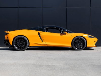 2021 McLaren GT Base