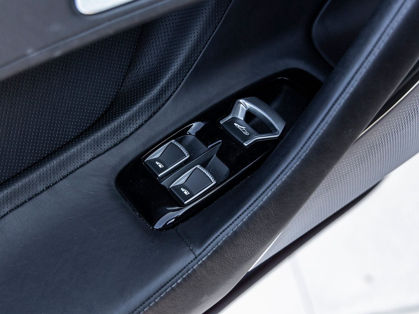 2021 McLaren GT Base