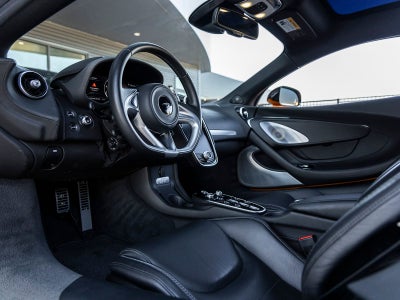 2021 McLaren GT Base