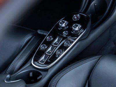 2021 McLaren GT Base