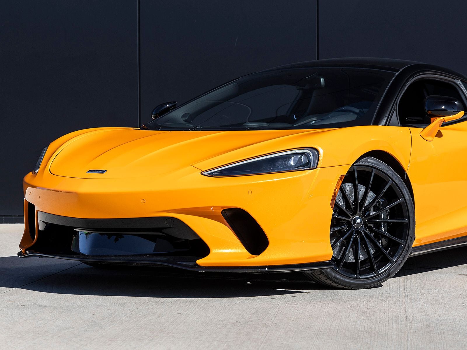 2021 McLaren GT Base