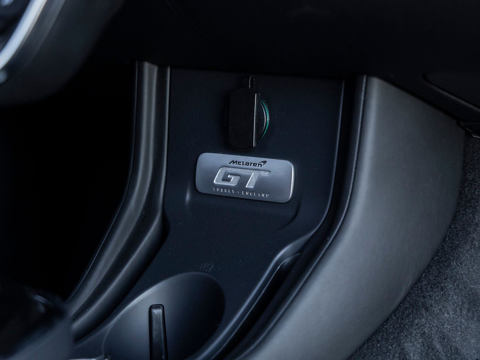 2021 McLaren GT Base
