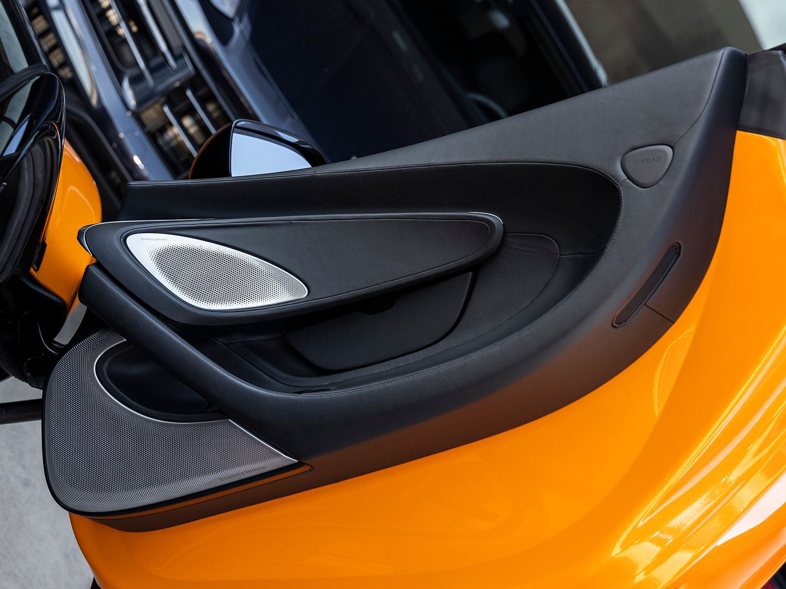 2021 McLaren GT Base