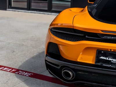 2022 McLaren GT Base