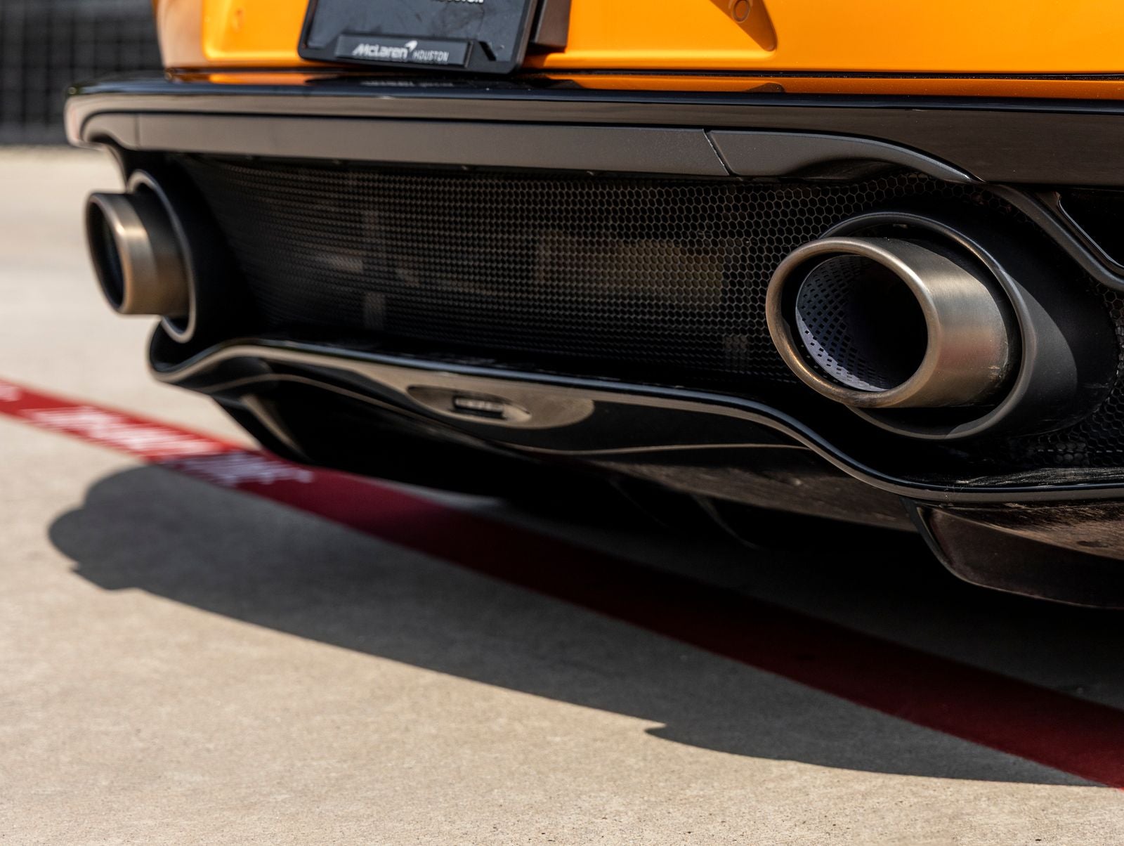 2022 McLaren GT Base