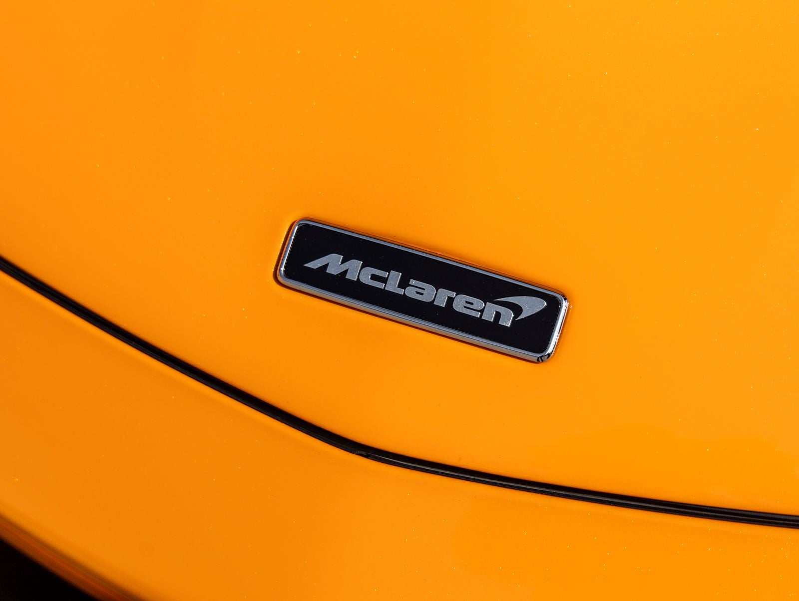 2022 McLaren GT Base