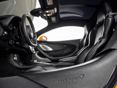 2022 McLaren GT Base