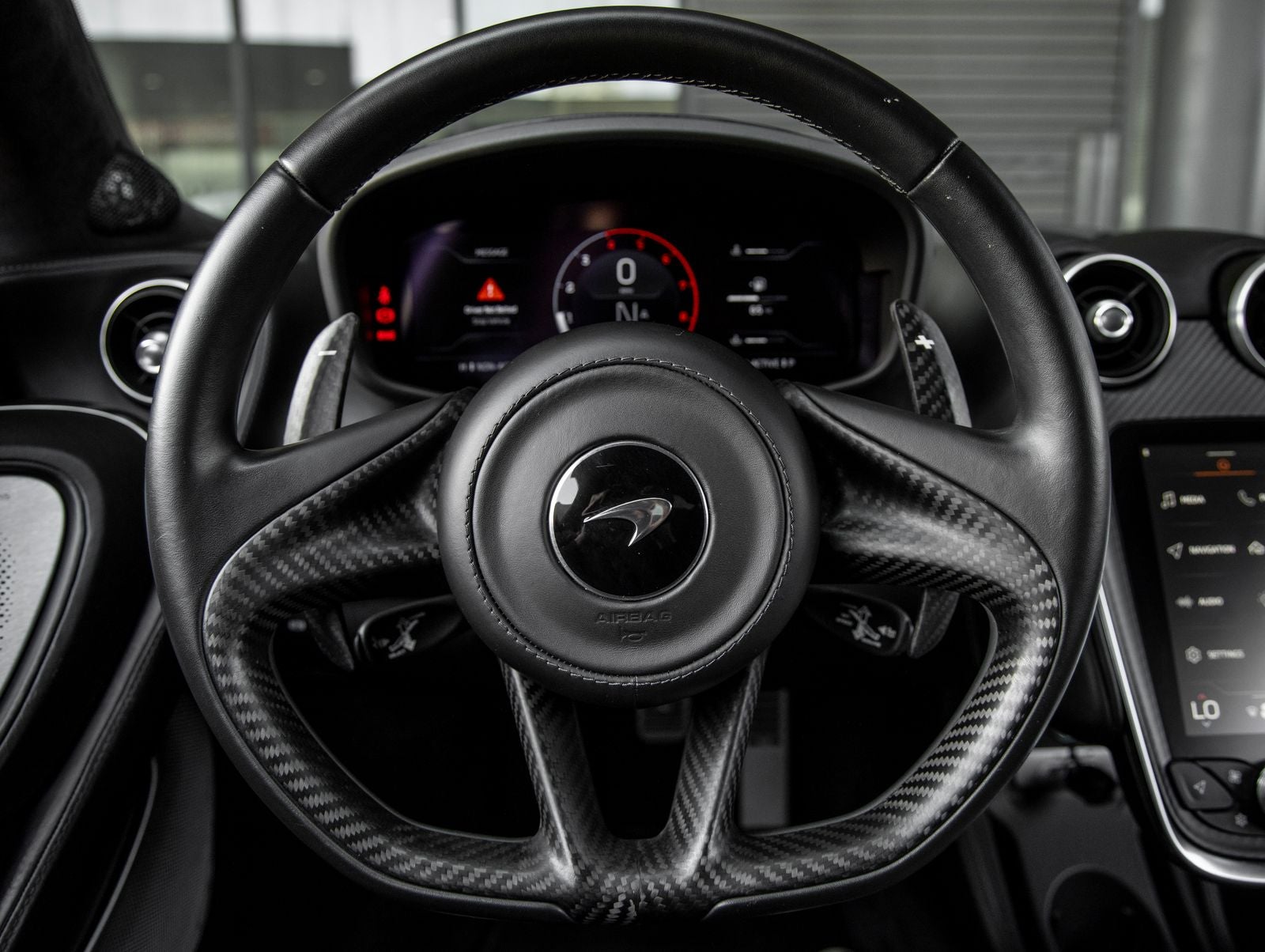 2022 McLaren GT Base