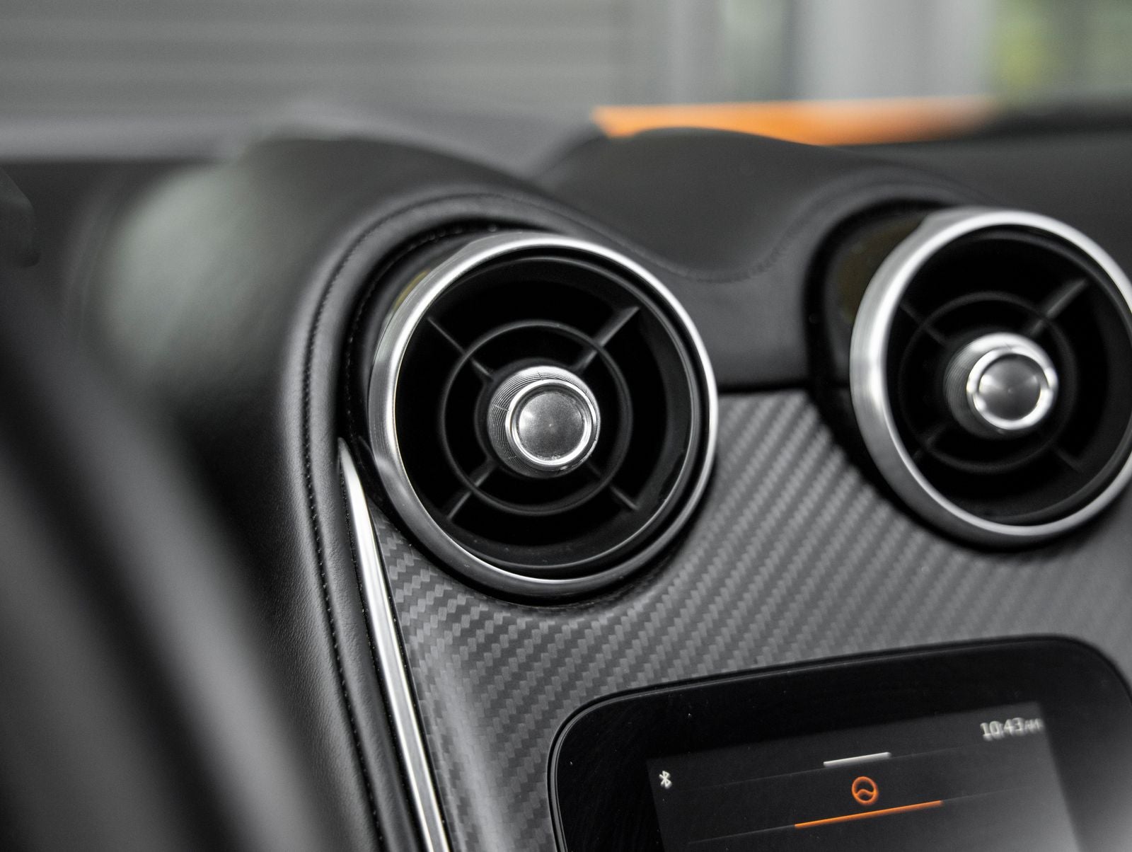 2022 McLaren GT Base