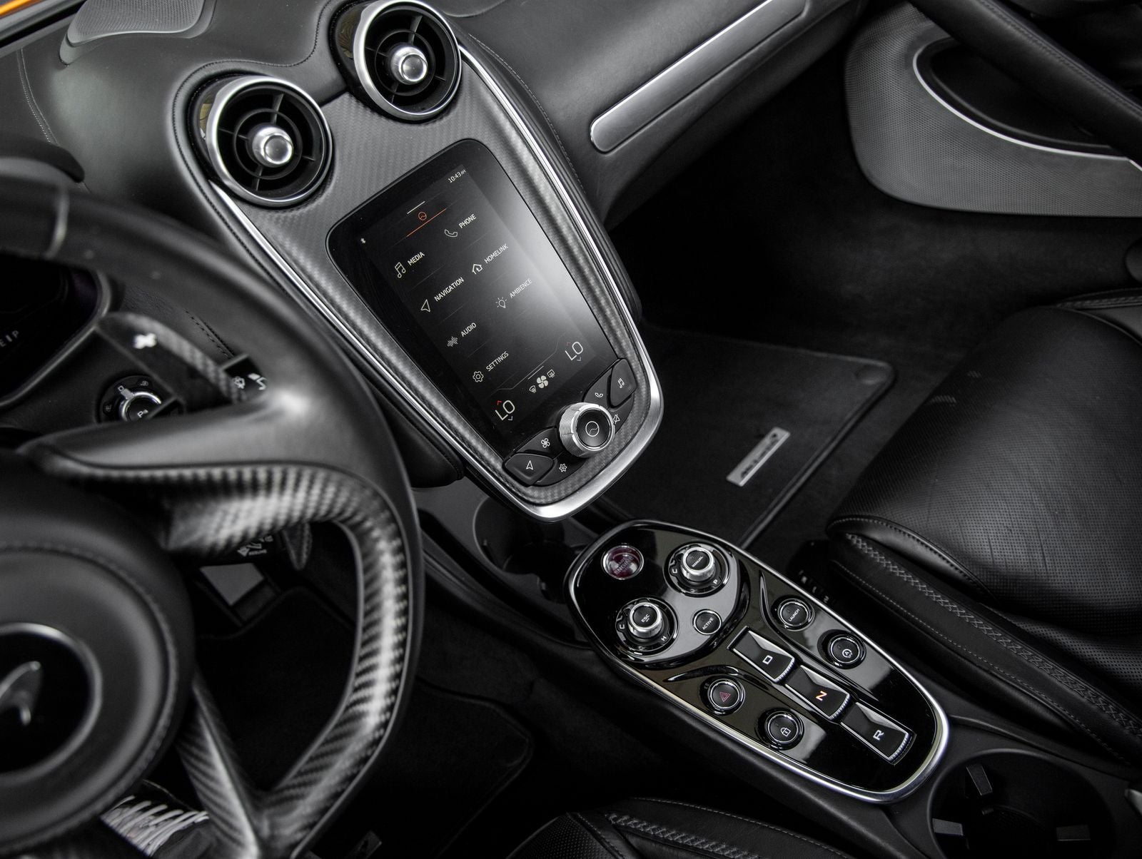 2022 McLaren GT Base