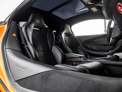 2022 McLaren GT Base