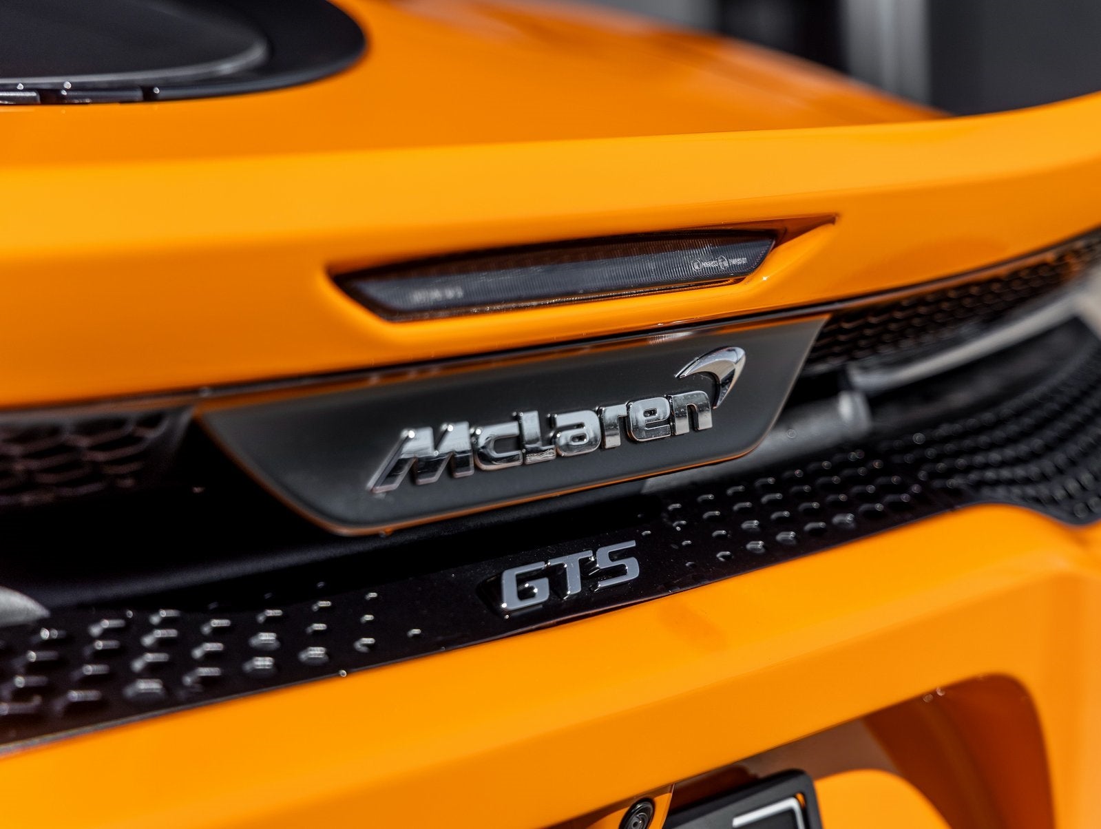 2025 McLaren GTS Base