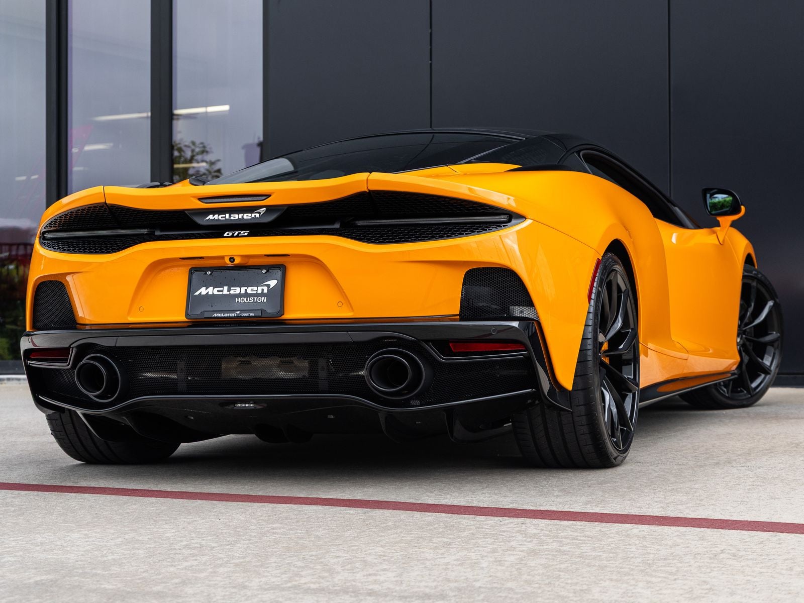 2026 McLaren GTS Base