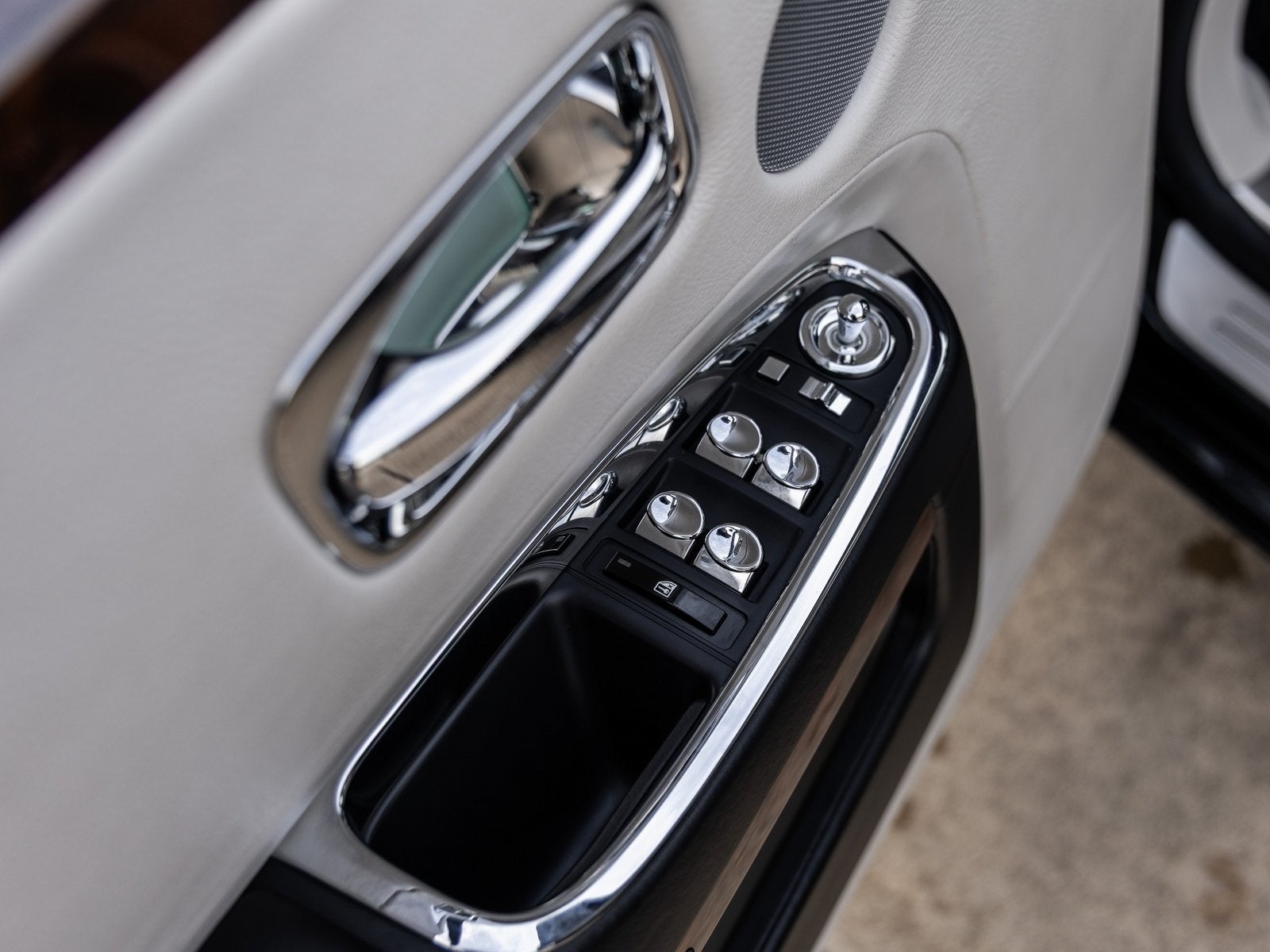 2012 Rolls-Royce Ghost 