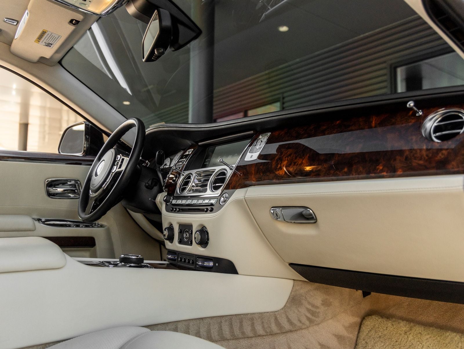 2015 Rolls-Royce Ghost Base