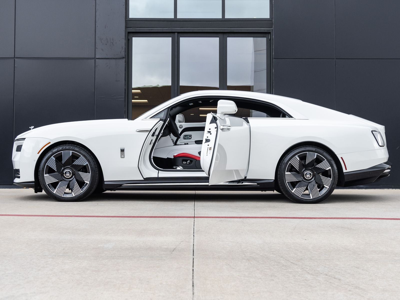 2026 Rolls-Royce Spectre 