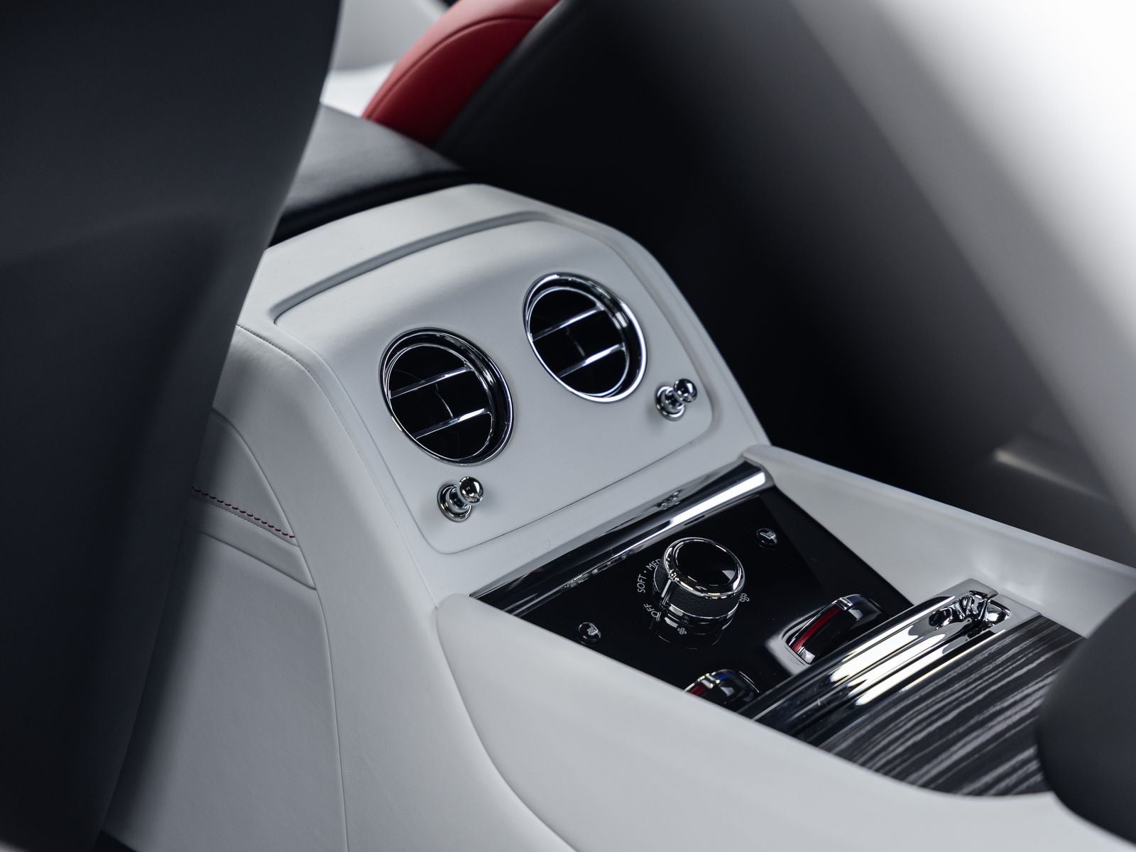 2026 Rolls-Royce Spectre 