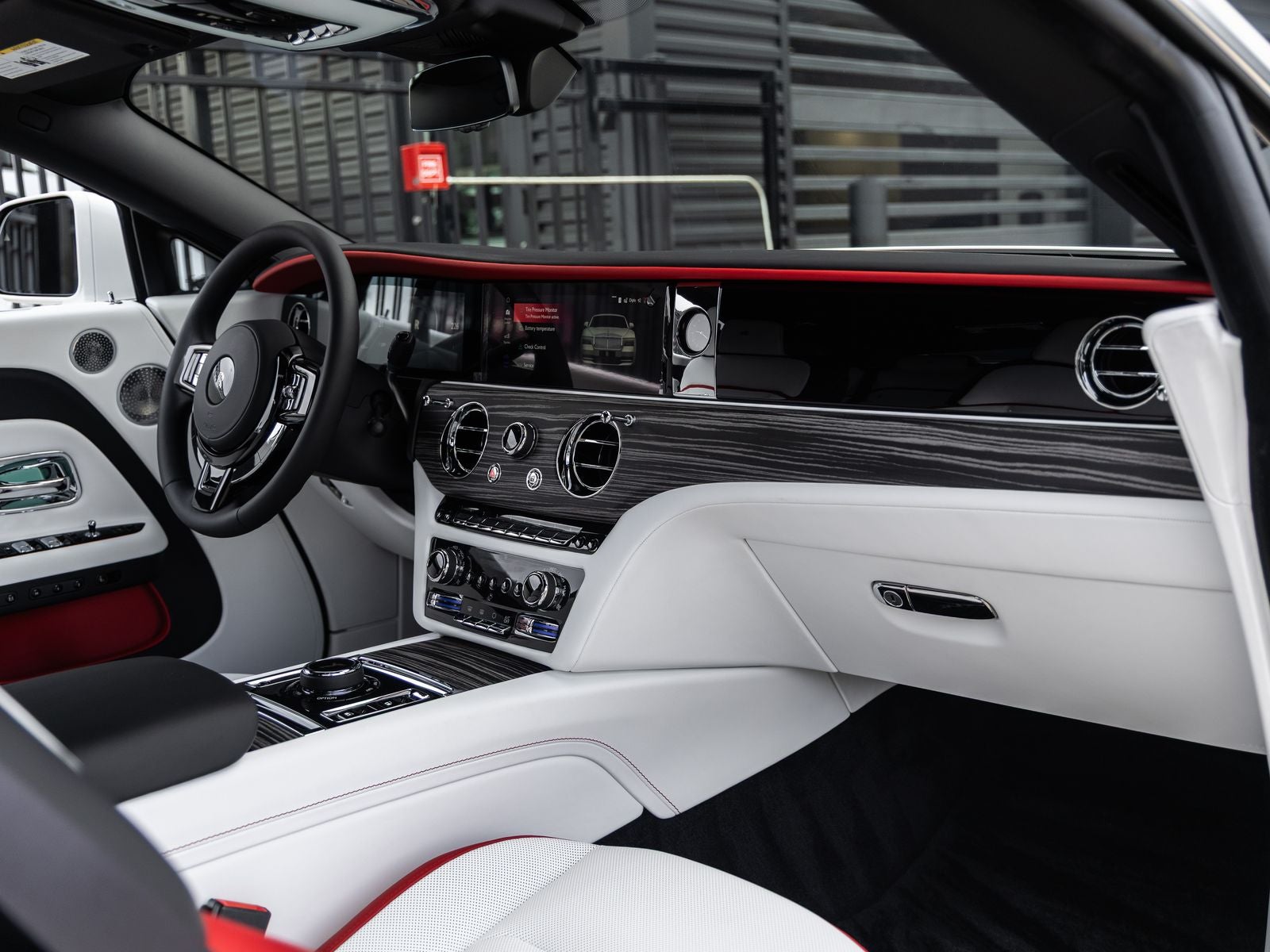2026 Rolls-Royce Spectre 
