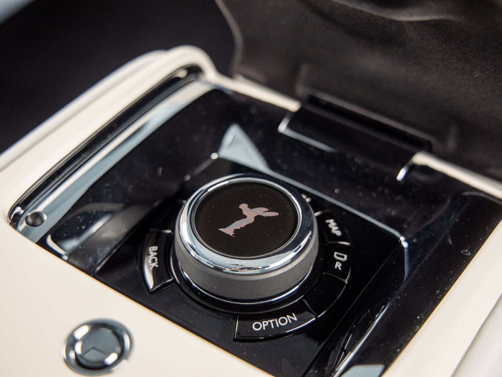 2023 Rolls-Royce Phantom Base