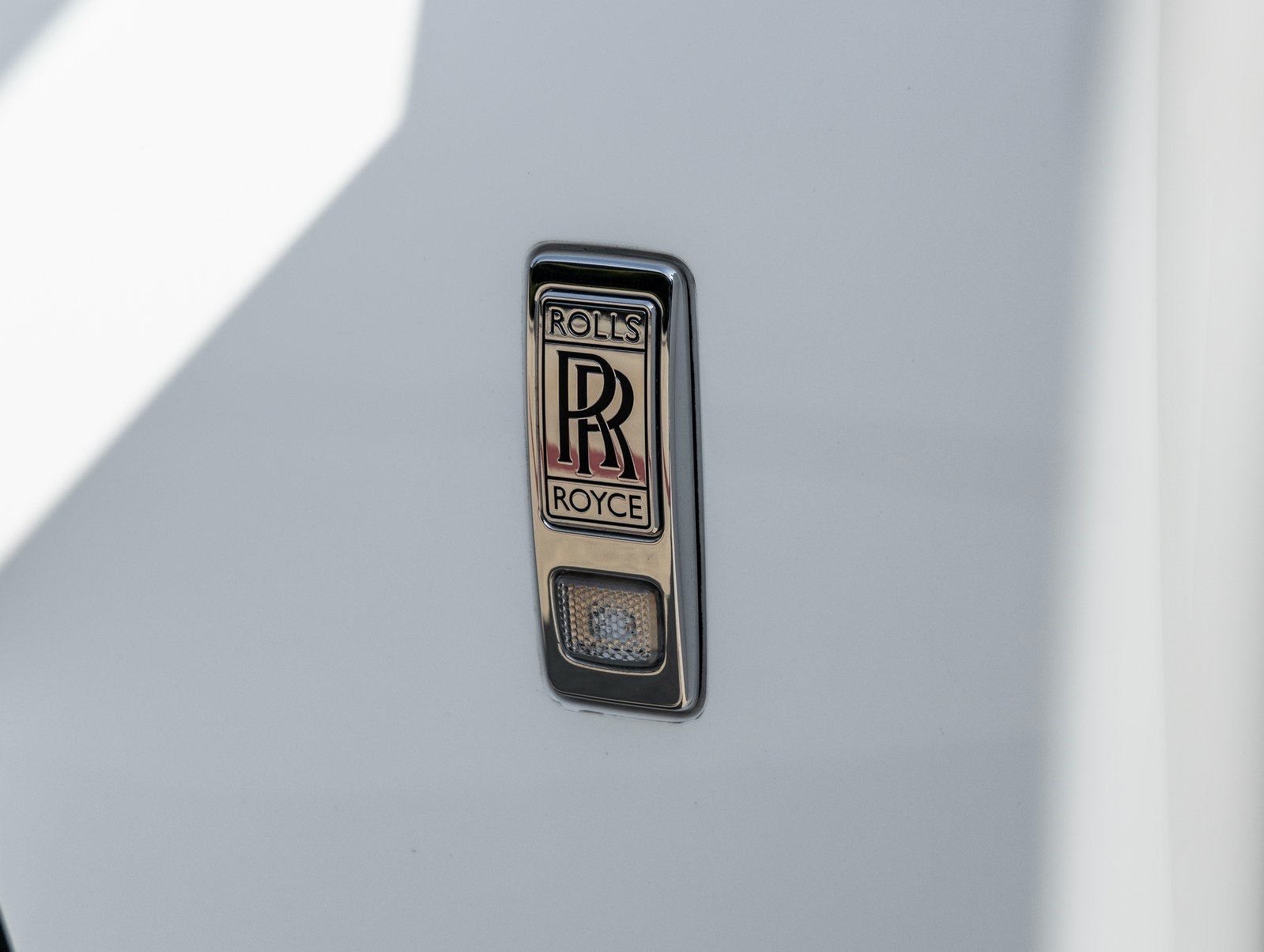 2022 Rolls-Royce Phantom Base