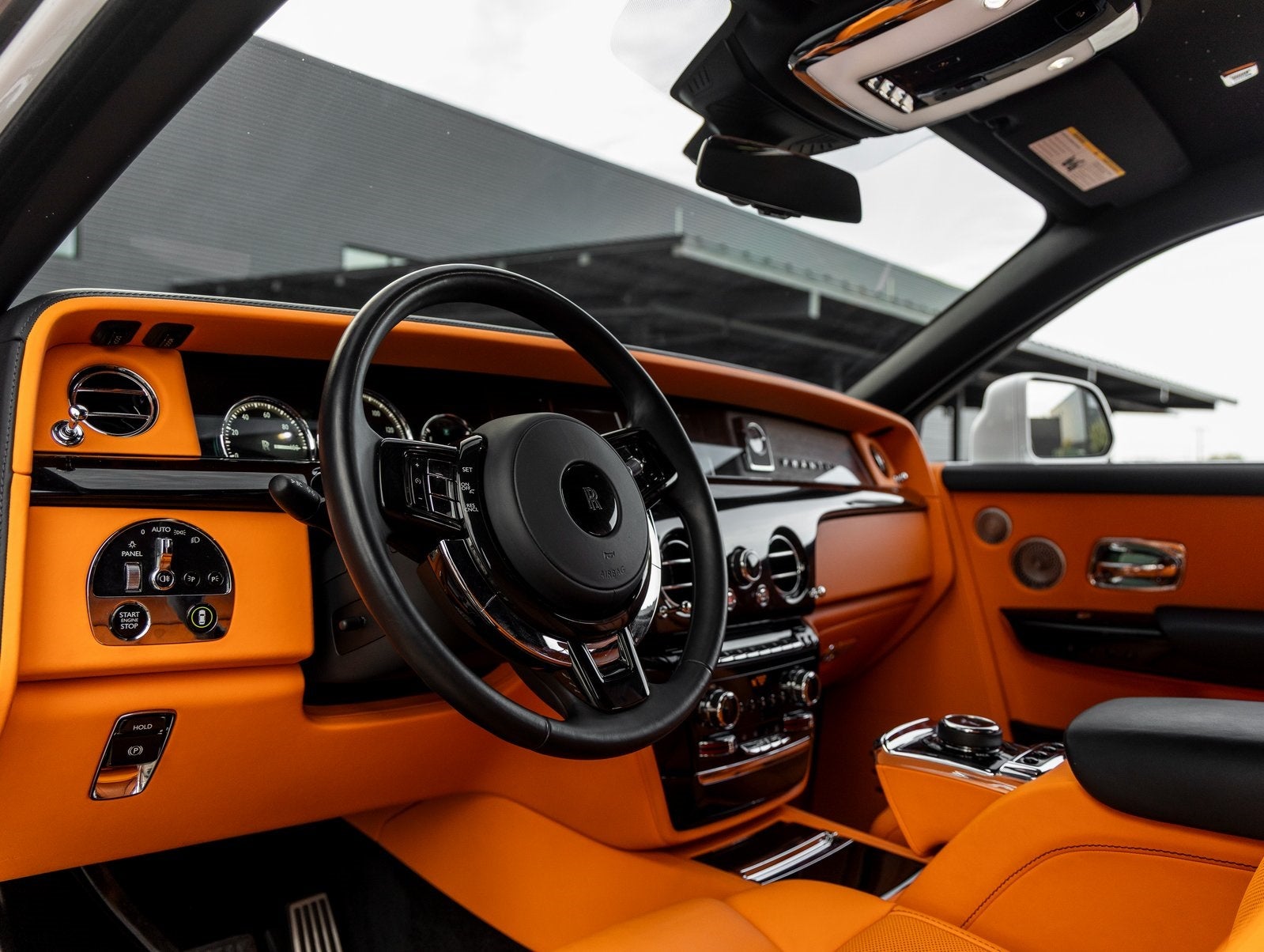 2022 Rolls-Royce Phantom Base