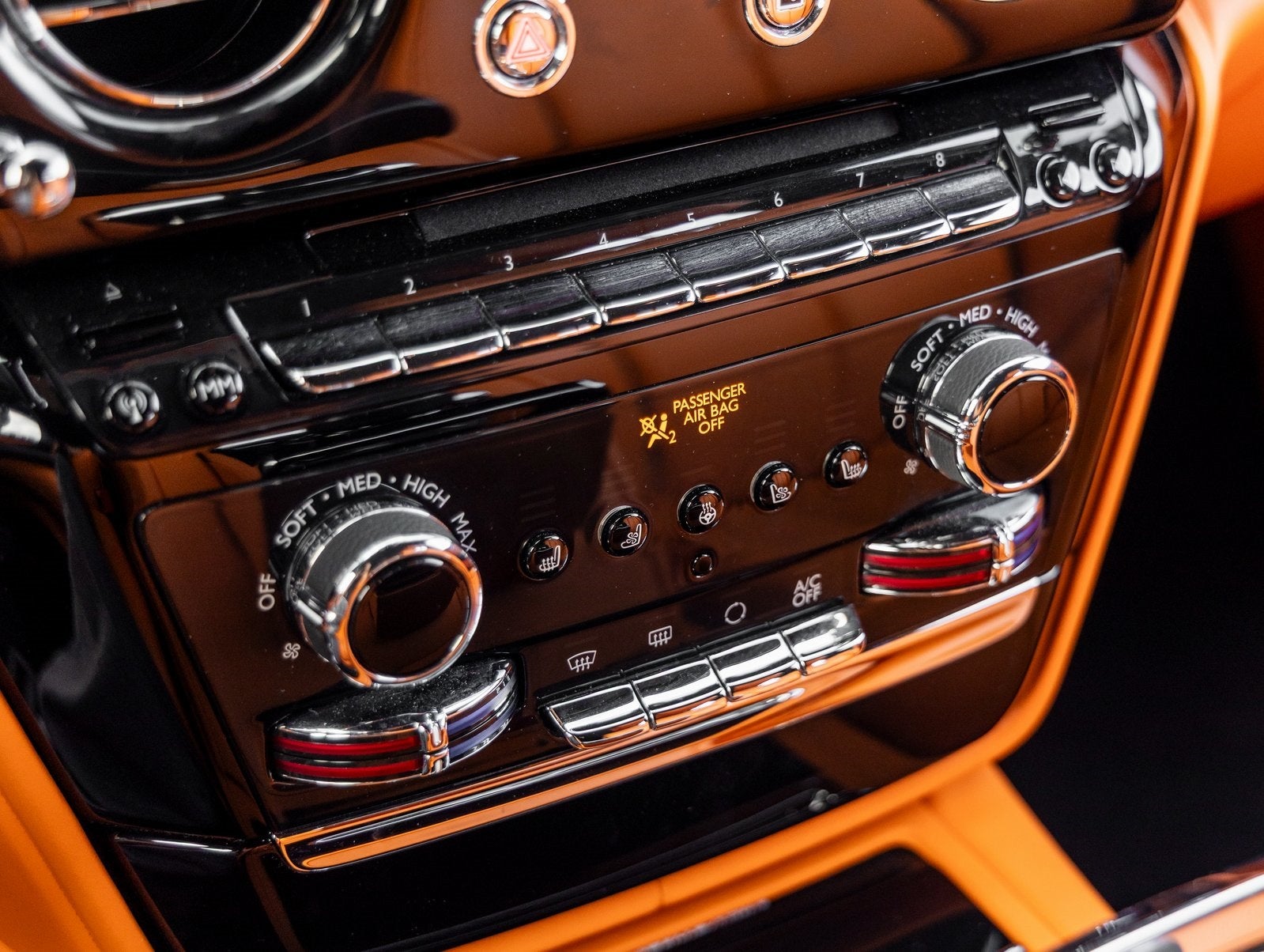 2022 Rolls-Royce Phantom Base