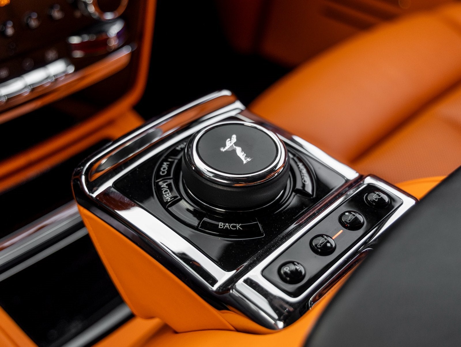 2022 Rolls-Royce Phantom Base