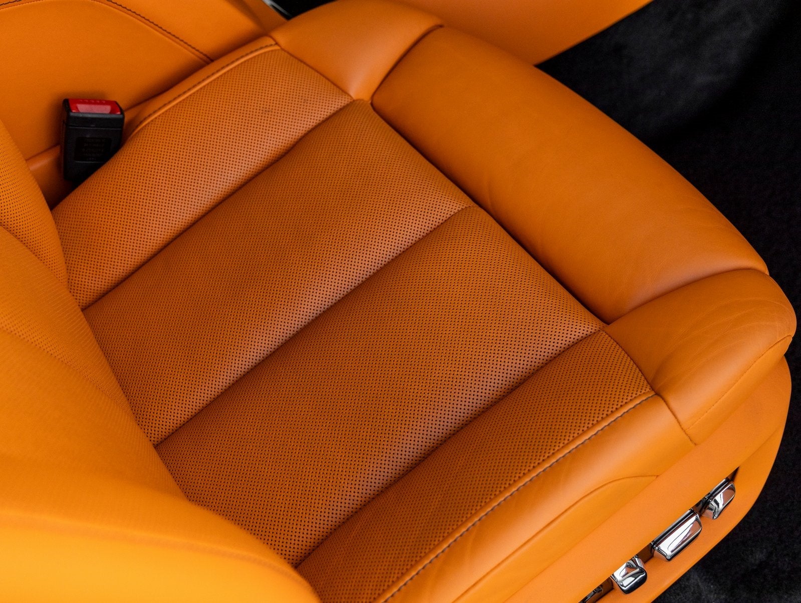 2022 Rolls-Royce Phantom Base