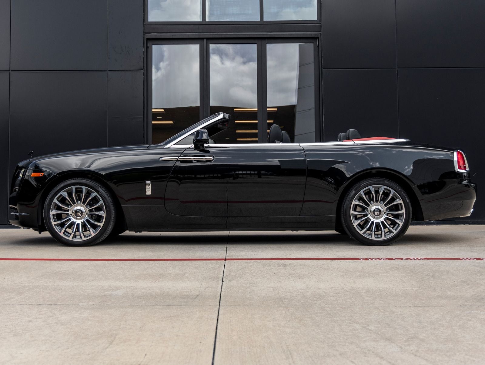 2020 Rolls-Royce Dawn Base